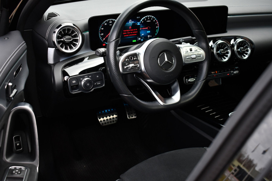 Mercedes-Benz A-Klasse 250e AMG Line Pano Burmester El-zetels