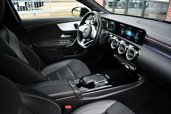 Mercedes-Benz A-Klasse 250e AMG Line Pano Burmester El-zetels