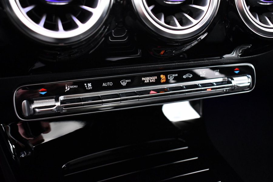 Mercedes-Benz A-Klasse 250e AMG Line Pano Burmester El-zetels