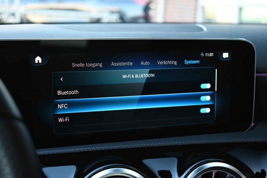 Mercedes-Benz A-Klasse 250e AMG Line Pano Burmester El-zetels