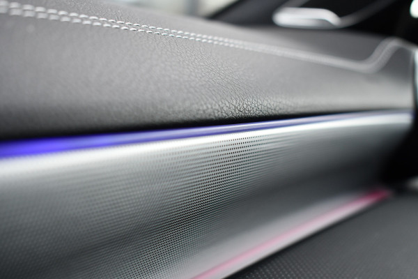 Mercedes-Benz A-Klasse 250e AMG Line Pano Burmester El-zetels