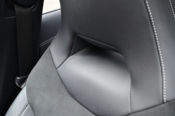 Mercedes-Benz A-Klasse 250e AMG Line Pano Burmester El-zetels