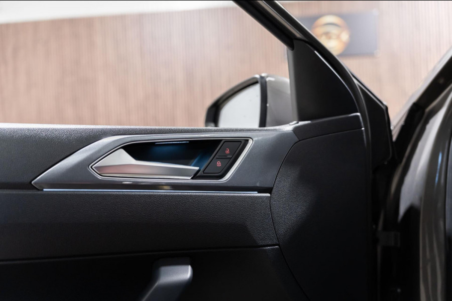 Volkswagen Polo 1.0 TSI R-Line DSG LED NAVI