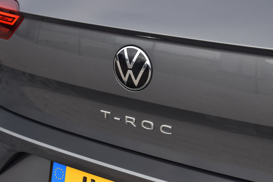 Volkswagen T-Roc 1.5 TSI 150pk DSG R-line | Pano | Camera | Trekhaak | Virtual | Beats