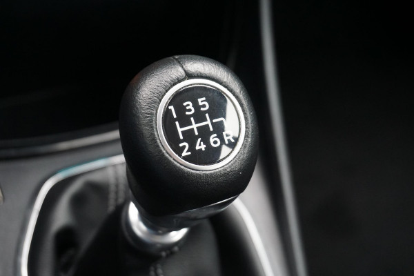 Ford Puma 1.0 EcoB 125PK Hybrid Titanium/Trekhaak/17Inch LMV /1e Eigenaar/NL-Auto.