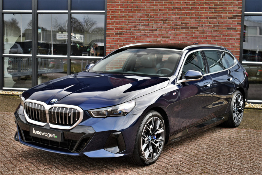 BMW i5 Touring eDrive40 M-Sport Pano Adp-demping B&W Comfzetel+Vent 20inch