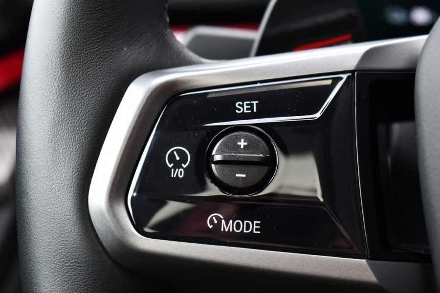 BMW i5 Touring eDrive40 M-Sport Pano Adp-demping B&W Comfzetel+Vent 20inch