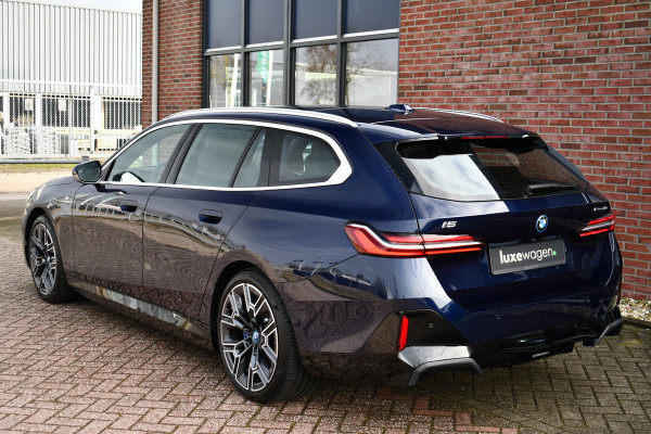 BMW i5 Touring eDrive40 M-Sport Pano Adp-demping B&W Comfzetel+Vent 20inch
