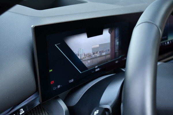 BMW i5 Touring eDrive40 M-Sport Pano Adp-demping B&W Comfzetel+Vent 20inch