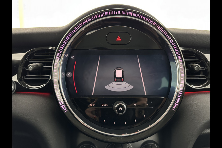 MINI Mini Electric Business Edition 33 kWh [ 3-Fase ] (INCL-BTW) Aut. *LEATHER | FULL-LED | KEYLESS | SPORT-SEATS | NAVI-FULLMAP | ECC | AMBIENT-LIGHT | DAB | DIGI-COCKPIT | PDC | 17"ALU*