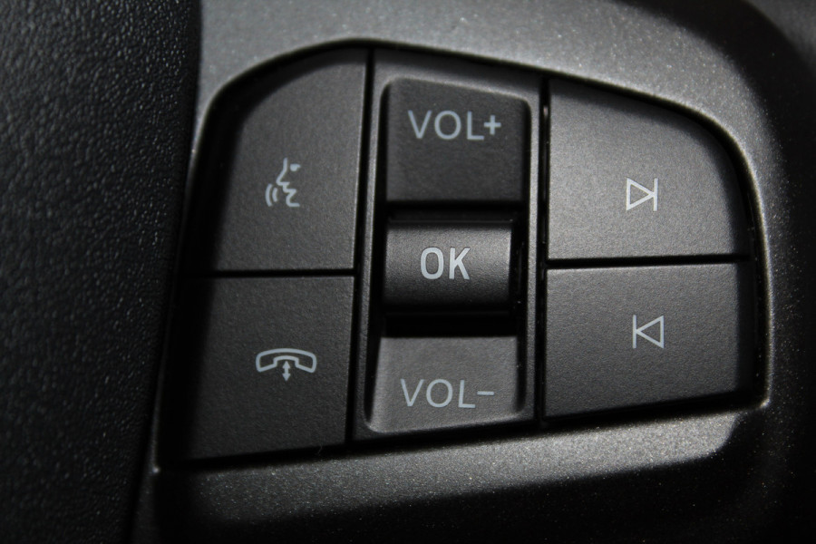 Ford Mustang Mach-E 75kWh/269pk AWD Premium AUTOMAAT volledig ELEKTRISCH ! Fabrieksgarantie t/m 01-03-2027 ! Vierwielaandr., stoel-, stuur- en voorraamverwarming, technologie pakket II, panoramadak, navigatie, telefoonvoorb., winterpakket, parelmoer wit metallic, etc etc