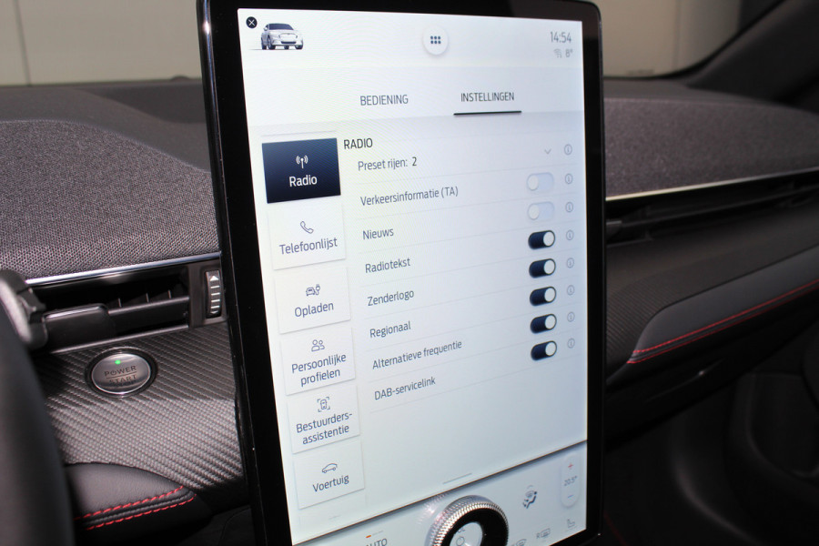 Ford Mustang Mach-E 75kWh/269pk AWD Premium AUTOMAAT volledig ELEKTRISCH ! Fabrieksgarantie t/m 01-03-2027 ! Vierwielaandr., stoel-, stuur- en voorraamverwarming, technologie pakket II, panoramadak, navigatie, telefoonvoorb., winterpakket, parelmoer wit metallic, etc etc