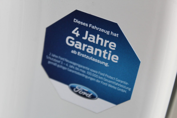 Ford Mustang Mach-E 75kWh/269pk AWD Premium AUTOMAAT volledig ELEKTRISCH ! Fabrieksgarantie t/m 01-03-2027 ! Vierwielaandr., stoel-, stuur- en voorraamverwarming, technologie pakket II, panoramadak, navigatie, telefoonvoorb., winterpakket, parelmoer wit metallic, etc etc