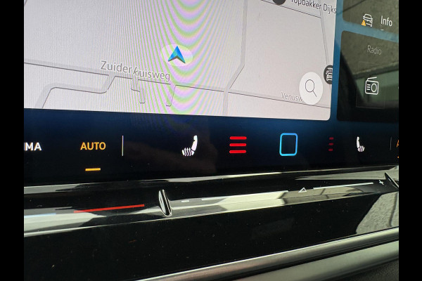 Volkswagen ID.5 Pro Business 77 kWh | Stoelverwarming | Camera | Elektrische achterklep | Adaptive cruise control