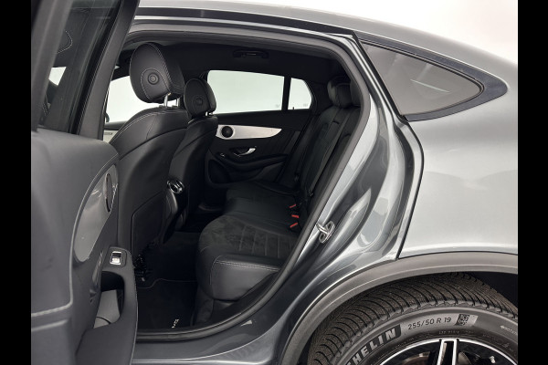Mercedes-Benz GLC Coupé 300de 4MATIC Business Solution AMG (Plug-in) (INCL.BTW) *LEATHER-FABRIC | FULL-LED | CAMERA | HEATED-SPORTSEATS | NAVI-FULLMAP | PRIVACYGLASS | SHIFTPADDLES | DAB+ | ECC | PDC | CRUISE | 19''ALU*