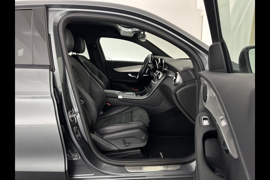 Mercedes-Benz GLC Coupé 300de 4MATIC Business Solution AMG (Plug-in) (INCL.BTW) *LEATHER-FABRIC | FULL-LED | CAMERA | HEATED-SPORTSEATS | NAVI-FULLMAP | PRIVACYGLASS | SHIFTPADDLES | DAB+ | ECC | PDC | CRUISE | 19''ALU*