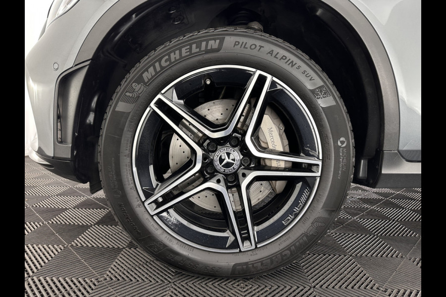Mercedes-Benz GLC Coupé 300de 4MATIC Business Solution AMG (Plug-in) (INCL.BTW) *LEATHER-FABRIC | FULL-LED | CAMERA | HEATED-SPORTSEATS | NAVI-FULLMAP | PRIVACYGLASS | SHIFTPADDLES | DAB+ | ECC | PDC | CRUISE | 19''ALU*