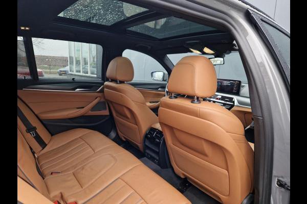 BMW 5 Serie Touring 530e Facelift /LED/PANO/1eig./INCL.BTW