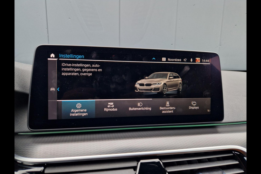 BMW 5 Serie Touring 530e Facelift /LED/PANO/1eig./INCL.BTW