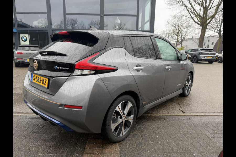 Nissan Leaf Tekna 40 kWh SOH 91%| WARMTEPOMP | BOSE AUDIO | STUUR + STOELVERWARMING VOOR EN ACHTER  | LEDEREN BEKLEDING | 360° CAMERA | DODEHOEKDETECTIE | NETTE COMPLETE AUTO | INCL. 12 MND BOVAG GARANTIE