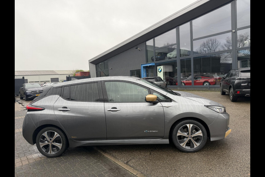 Nissan Leaf Tekna 40 kWh SOH 91%| WARMTEPOMP | BOSE AUDIO | STUUR + STOELVERWARMING VOOR EN ACHTER  | LEDEREN BEKLEDING | 360° CAMERA | DODEHOEKDETECTIE | NETTE COMPLETE AUTO | INCL. 12 MND BOVAG GARANTIE
