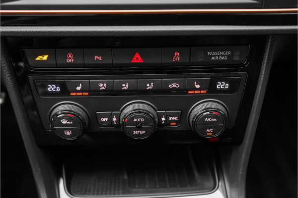 Seat Leon ST 2.0 TSI CUPRA 300 Kuipstoelen Virtual Cockpit Camera 19"