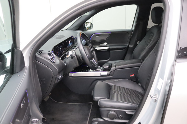 Mercedes-Benz Glb 200 Automaat Business Line 7pers. Trekhaak/Navigatie/Camera/Parkeerhulp/Stoelverwarming