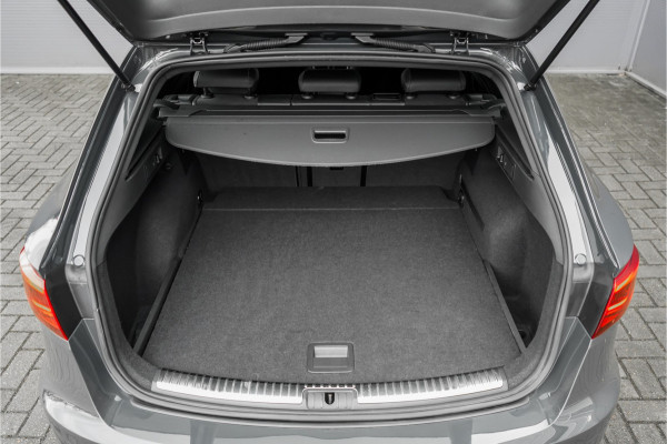 Seat Leon ST 2.0 TSI CUPRA 300 Kuipstoelen Virtual Cockpit Camera 19"