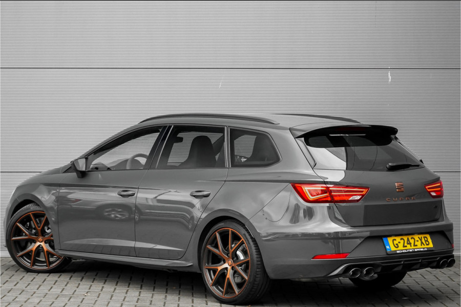 Seat Leon ST 2.0 TSI CUPRA 300 Kuipstoelen Virtual Cockpit Camera 19"