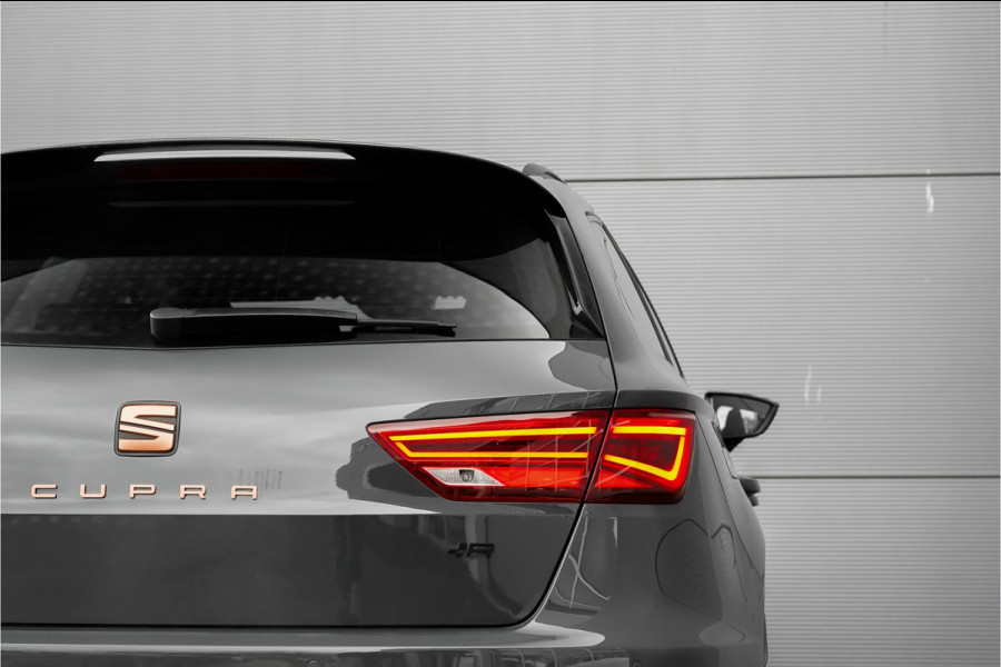 Seat Leon ST 2.0 TSI CUPRA 300 Kuipstoelen Virtual Cockpit Camera 19"
