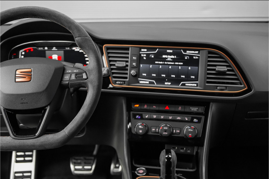 Seat Leon ST 2.0 TSI CUPRA 300 Kuipstoelen Virtual Cockpit Camera 19"