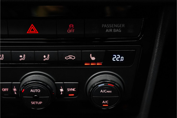 Seat Leon ST 2.0 TSI CUPRA 300 Kuipstoelen Virtual Cockpit Camera 19"