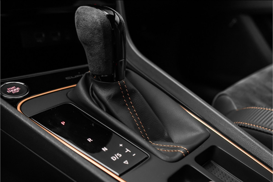 Seat Leon ST 2.0 TSI CUPRA 300 Kuipstoelen Virtual Cockpit Camera 19"