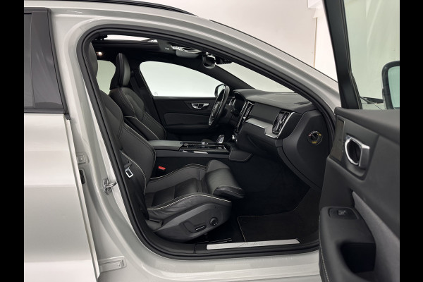 Volvo V60 2.0 T6 Recharge AWD R-Design (Plug-in) (INCL.BTW) Aut. *PANO | HEAD-UP | LEATHER-FABRIC | FULL-LED | MEMORY-PACK | HARMAN/KARDON | DIGI-COCKPIT | HEATED-SPORTSEATS | KEYLESS | DAB+ | NAVI-FULLMAP | PDC | CRUISE | TOWBAR | 19''ALU*