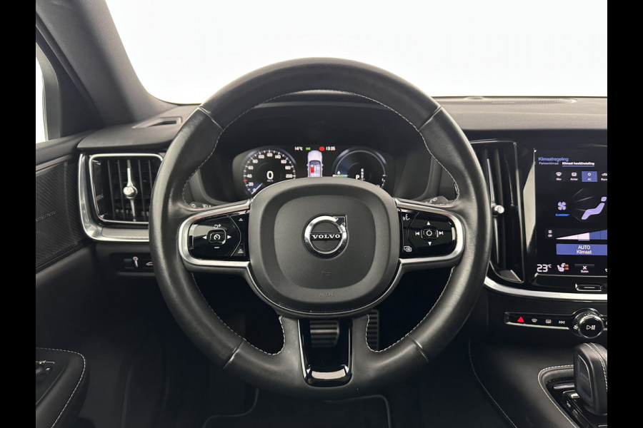 Volvo V60 2.0 T6 Recharge AWD R-Design (Plug-in) (INCL.BTW) Aut. *PANO | HEAD-UP | LEATHER-FABRIC | FULL-LED | MEMORY-PACK | HARMAN/KARDON | DIGI-COCKPIT | HEATED-SPORTSEATS | KEYLESS | DAB+ | NAVI-FULLMAP | PDC | CRUISE | TOWBAR | 19''ALU*