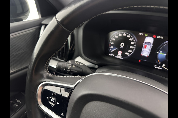 Volvo V60 2.0 T6 Recharge AWD R-Design (Plug-in) (INCL.BTW) Aut. *PANO | HEAD-UP | LEATHER-FABRIC | FULL-LED | MEMORY-PACK | HARMAN/KARDON | DIGI-COCKPIT | HEATED-SPORTSEATS | KEYLESS | DAB+ | NAVI-FULLMAP | PDC | CRUISE | TOWBAR | 19''ALU*