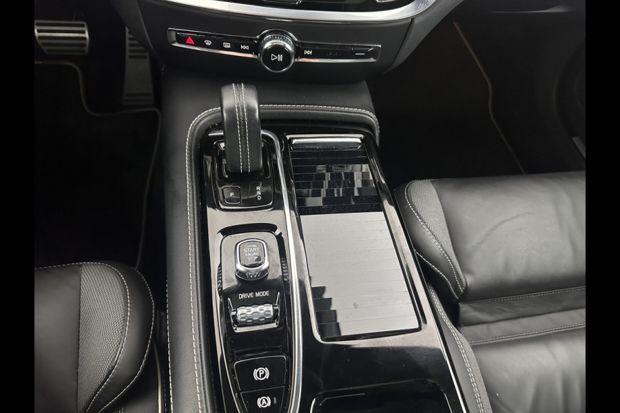 Volvo V60 2.0 T6 Recharge AWD R-Design (Plug-in) (INCL.BTW) Aut. *PANO | HEAD-UP | LEATHER-FABRIC | FULL-LED | MEMORY-PACK | HARMAN/KARDON | DIGI-COCKPIT | HEATED-SPORTSEATS | KEYLESS | DAB+ | NAVI-FULLMAP | PDC | CRUISE | TOWBAR | 19''ALU*