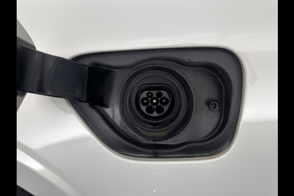 Volvo V60 2.0 T6 Recharge AWD R-Design (Plug-in) (INCL.BTW) Aut. *PANO | HEAD-UP | LEATHER-FABRIC | FULL-LED | MEMORY-PACK | HARMAN/KARDON | DIGI-COCKPIT | HEATED-SPORTSEATS | KEYLESS | DAB+ | NAVI-FULLMAP | PDC | CRUISE | TOWBAR | 19''ALU*