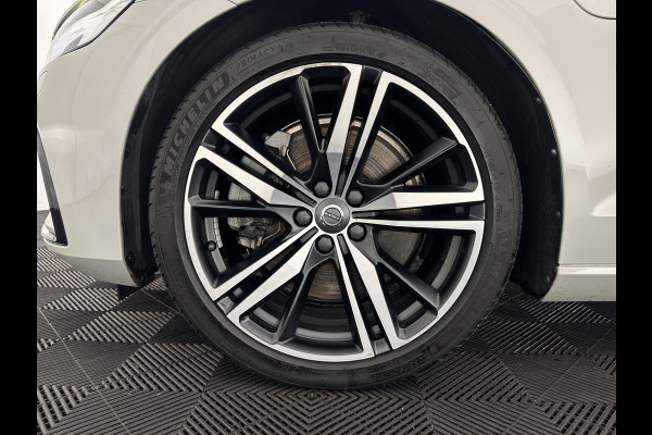 Volvo V60 2.0 T6 Recharge AWD R-Design (Plug-in) (INCL.BTW) Aut. *PANO | HEAD-UP | LEATHER-FABRIC | FULL-LED | MEMORY-PACK | HARMAN/KARDON | DIGI-COCKPIT | HEATED-SPORTSEATS | KEYLESS | DAB+ | NAVI-FULLMAP | PDC | CRUISE | TOWBAR | 19''ALU*