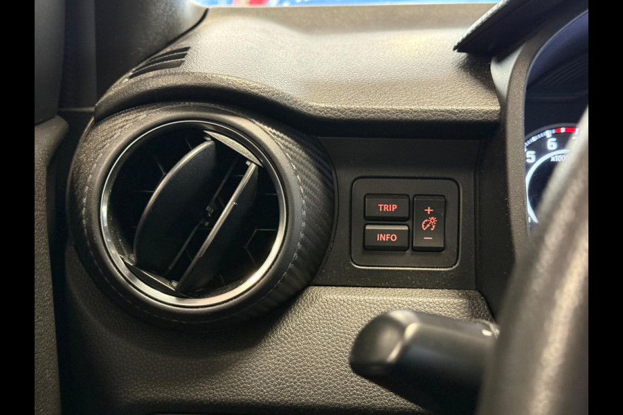 Suzuki Ignis 1.2 Smart Hybrid Style | Camera | Cruise | Afn. trekhaak | Verwarmde voorstoelen |
