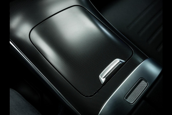Mercedes-Benz GLC 300e 4MATIC AMG Line | Stoelverwarming | Burmester | Trekhaak | Comfort Stoelen |