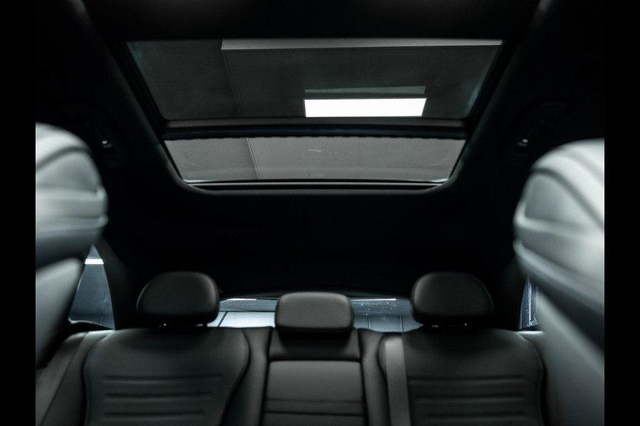 Mercedes-Benz GLC 300e 4MATIC AMG Line | Stoelverwarming | Burmester | Trekhaak | Comfort Stoelen |