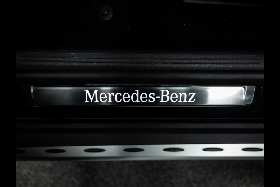 Mercedes-Benz GLC 300e 4MATIC AMG Line | Stoelverwarming | Burmester | Trekhaak | Comfort Stoelen |