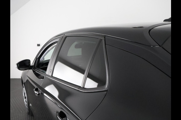 Opel CORSA-E 3 FASE 50kWH ACCU 92 % WLTP TOT 323 . AUTOMAAT . FULL NAVI . APPLE CARPLAY & ANDROID AUTO .