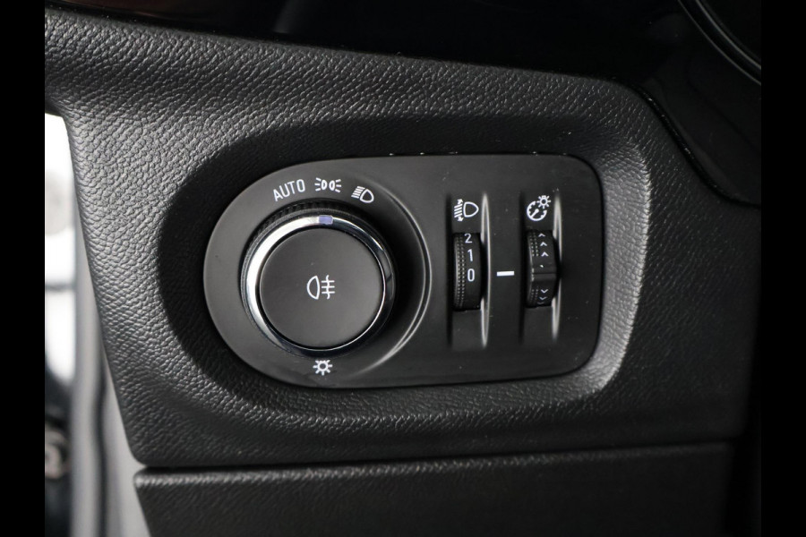 Opel CORSA-E 3 FASE 50kWH ACCU 92 % WLTP TOT 323 . AUTOMAAT . FULL NAVI . APPLE CARPLAY & ANDROID AUTO .