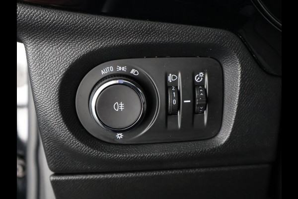 Opel CORSA-E 3 FASE 50kWH ACCU 92 % WLTP TOT 323 . AUTOMAAT . FULL NAVI . APPLE CARPLAY & ANDROID AUTO .