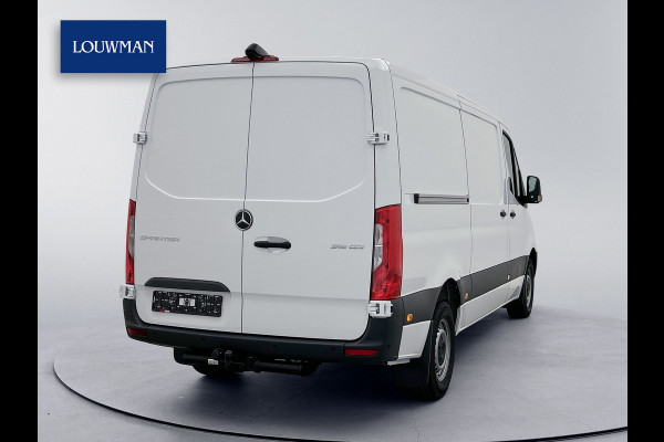 Mercedes-Benz Sprinter 319 1.9 CDI L2H1 Pro Stoelverwarming 3500kg trekhaak Distronic Navigatie BPM vrij