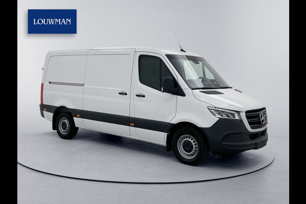 Mercedes-Benz Sprinter 319 1.9 CDI L2H1 Pro Stoelverwarming 3500kg trekhaak Distronic Navigatie BPM vrij