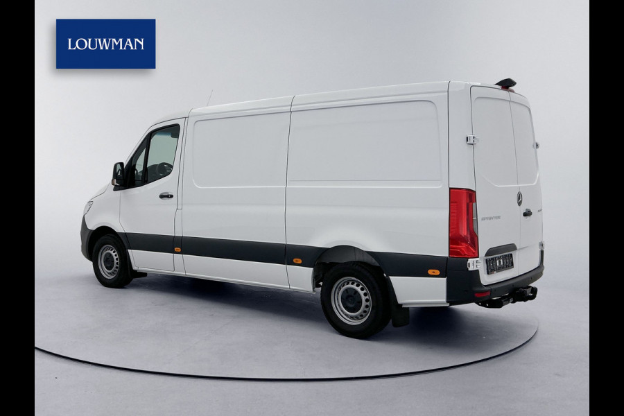 Mercedes-Benz Sprinter 319 1.9 CDI L2H1 Pro Stoelverwarming 3500kg trekhaak Distronic Navigatie BPM vrij