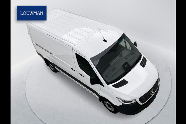 Mercedes-Benz Sprinter 319 1.9 CDI L2H1 Pro Stoelverwarming 3500kg trekhaak Distronic Navigatie BPM vrij